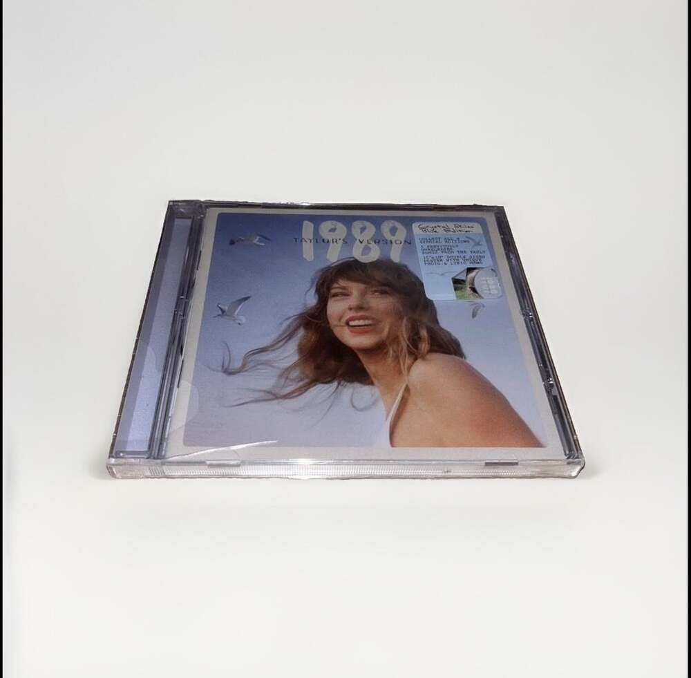 NEW Taylor Swift 1989 Taylor's Version Crystal Skies Blue Edition CD Album